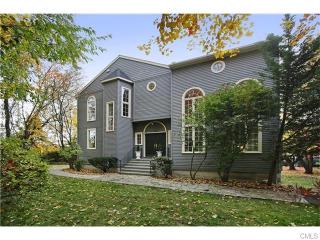 1225 Fairfield Woods Rd, Fairfield, CT 06825-3228