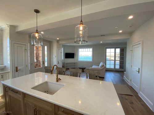 412 Lake Ave, Point Pleasant Beach, NJ 08742-4753