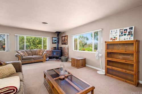 9076 Sierra Alta Way, El Cajon, CA 92021-2114