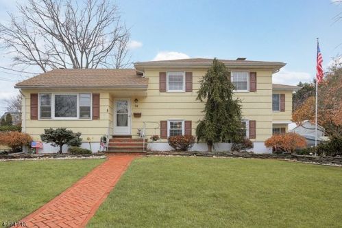 20 Winthrop Rd, Clark, NJ 07066-2320