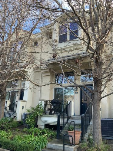 166 Georgetown Dr, Mountain View, CA 94043-5263