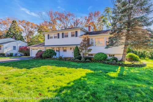 4 Judith Ct, Tinton Falls NJ  07712-4136 exterior