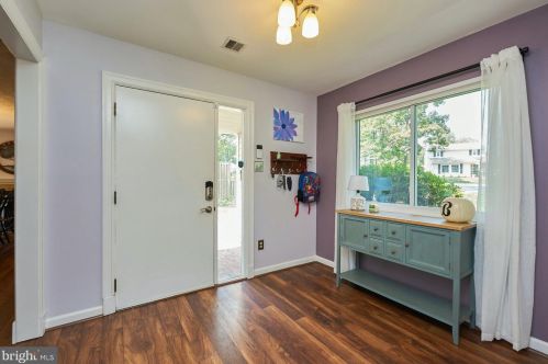 12653 Willow Spring Ct, Herndon, VA 20170-2856