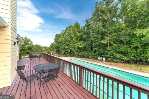 4810 Highland Lk Dr, Atlanta GA  30349-3913 exterior
