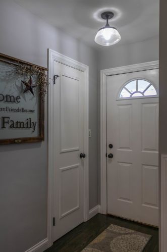 326 Plymouth Ct, Sycamore IL  60178-1510 exterior