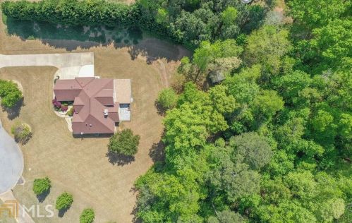 254 Maple Creek Dr, Newnan, GA 30263-7048