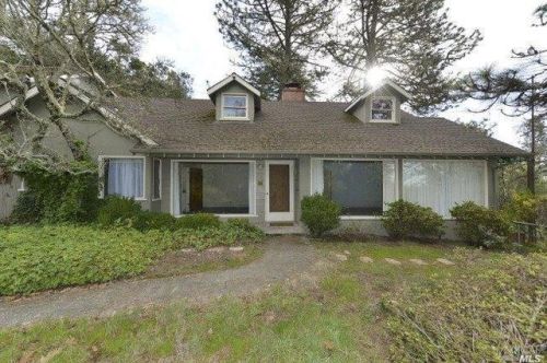 450 Sunset Dr, Angwin, CA 94508-9628