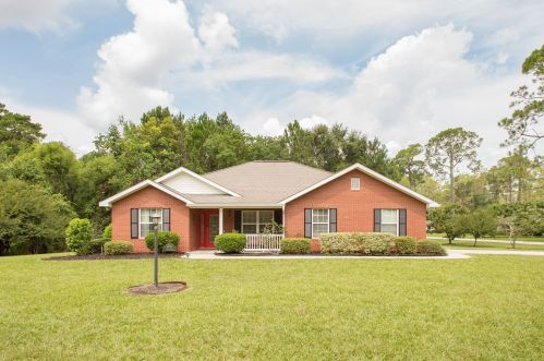 1205 Dean Dr, Waycross, GA 31501-4366