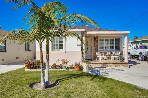 4619 130th St, Hawthorne, CA 90250-5146