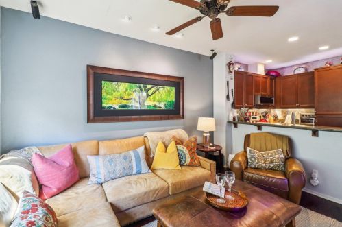1482 Caminito Sicilia, Chula Vista CA  91915-4142 exterior