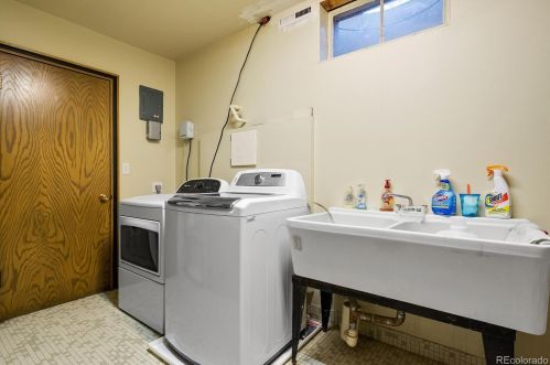 21967 Mountsfield, Lakewood CO 80401 exterior