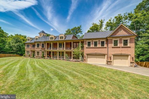7515 Oriole Ave, Springfield, VA 22150-4306
