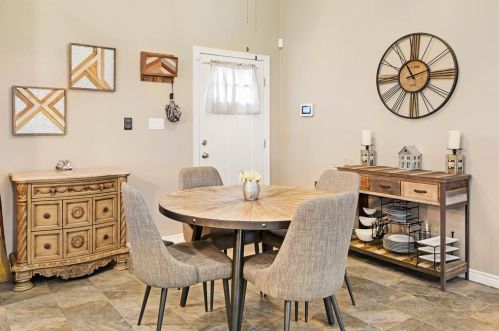 303 Walnut St, Whitewright TX 75491-2243 exterior