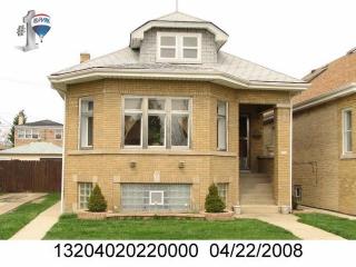 5742 Eddy St, Chicago, IL 60634-4319