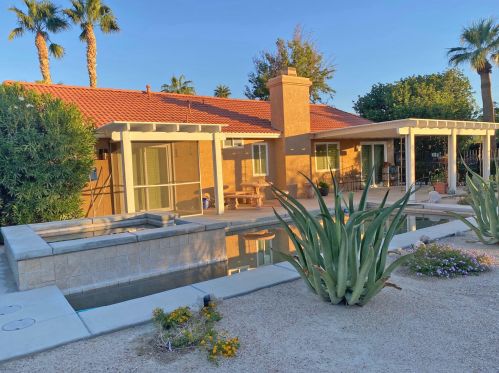 64987 Oakmount Blvd, Desert Hot Springs, CA 92240-1402
