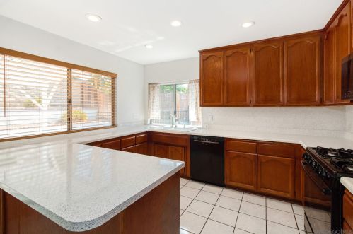 4460 Carmen St, Chino, CA 91710-3970