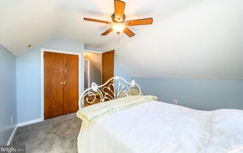 5 Petty Rdg Rd, Trenton NJ 08620-2419 exterior