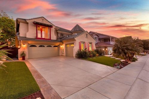 1469 Glencrest Dr, San Marcos, CA 92078-1022