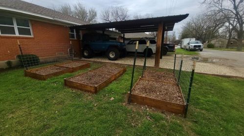 306 Lee St, Valley View TX  76272-9671 exterior