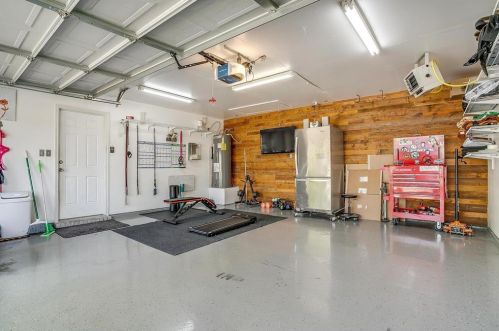 7105 Ashbourne Way, Fort Worth TX  76133-8924 exterior