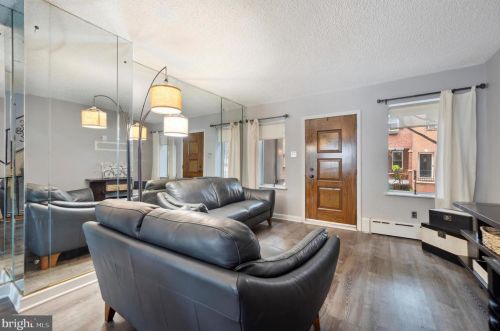 2825 11 St, Philadelphia PA 19148-4903 exterior