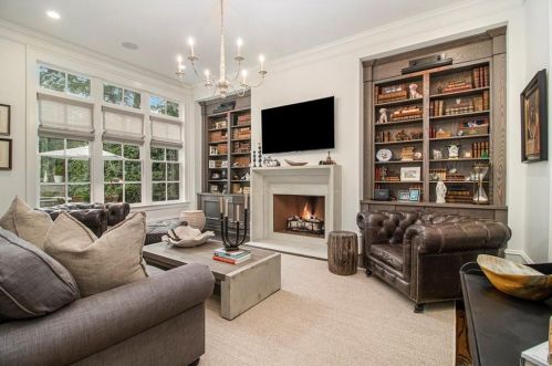 271 Hillside Dr, Atlanta GA  30342-3623 exterior