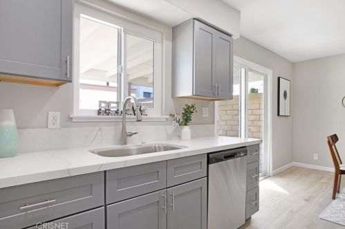 738 Fairhaven St, Anaheim CA  92801-4002 exterior