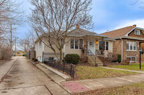 3334 Oak Ave, Brookfield, IL 60513-1320