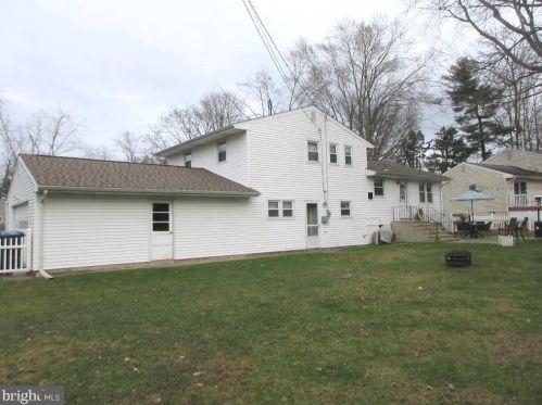 25 Lumar Rd, Trenton NJ 08648-3139 exterior