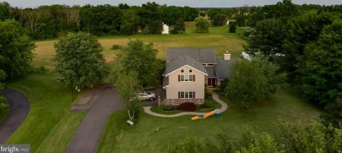 416 Island Rd, Columbus, NJ 08022-2101