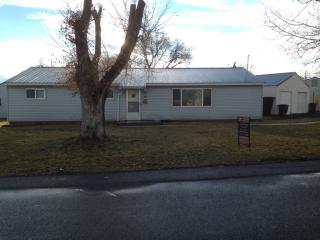 10 Fairview Heights Loop, Burns OR  97720-2323 exterior