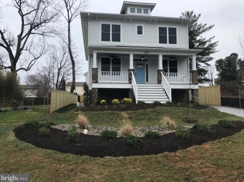 6705 Osborn St, Falls Church, VA 22046-1804