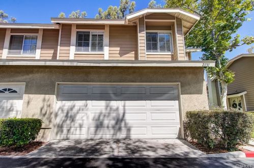 21131 Knights Gln, El Toro, CA 92630-7285