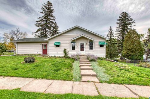 4201 Gladstone St, Duluth, MN 55804-1924