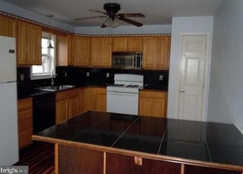 329 Dennis Ave, Browns Mills, NJ 08015-1825