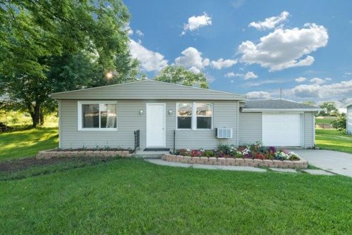 24424 Eames St, Minooka, IL 60410-5174