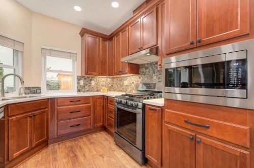 105 Moylan Ct, Folsom, CA 95630-8603