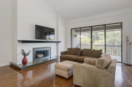 119 Emerson St, Palo Alto, CA 94301-1053