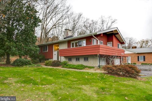 12534 Poplar Ln, Woodbridge, VA 22192-2628