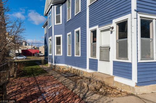 3449 Snelling Ave, Minneapolis MN  55406-2637 exterior