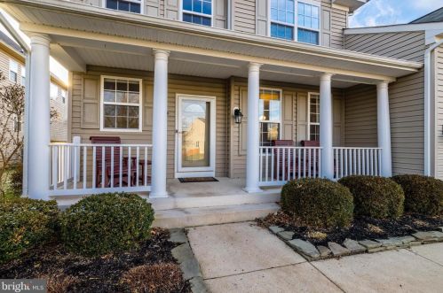 7718 Yalta Way, Gainesville, VA 20155-1981