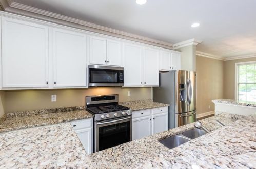 7060 Elmwood Ridge Ct, Atlanta GA  30340-1873 exterior
