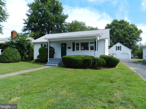 127 Hillcrest Dr, Fredericksburg, VA 22401-4047