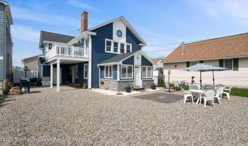 25 Arnold Ave, Point Pleasant Beach, NJ 08742-3205