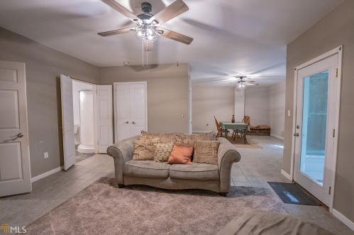 408 Harris Manor Dr, Atlanta GA  30311-2118 exterior