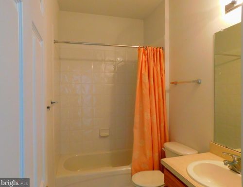 203 Meadowlark Dr, Trenton NJ  08690-3569 exterior