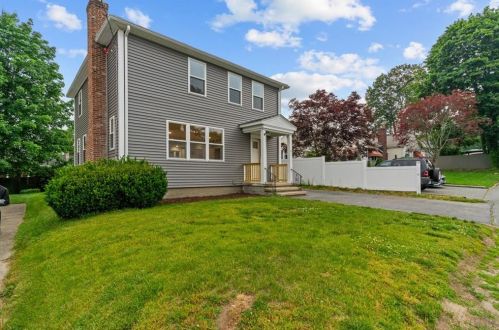 10 Turcone St, Providence, RI 02911-2925