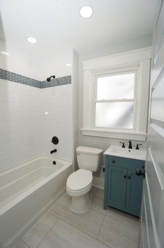 5082 Grandview Pl, Cincinnati OH  45212-2232 exterior