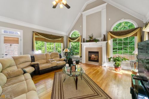 2014 Fontainbleau Dr, Conyers GA  30094-4811 exterior
