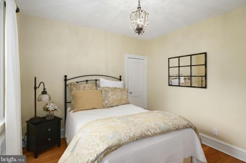 730 Redman Ave, Haddonfield NJ 08033-2744 exterior